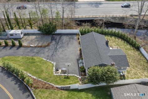 26 Three Lakes Drive Stamford CT 06902