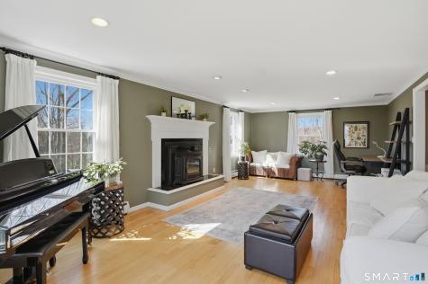 255 Nob Hill Road Cheshire CT 06410