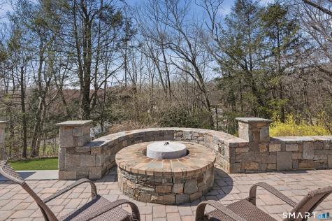 255 Nob Hill Road Cheshire CT 06410