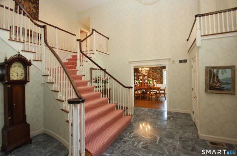 45 Longview Road Avon CT 06001