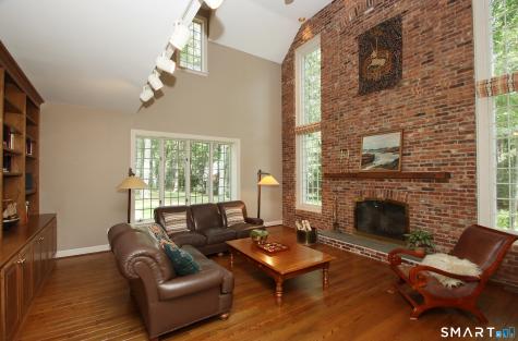 45 Longview Road Avon CT 06001
