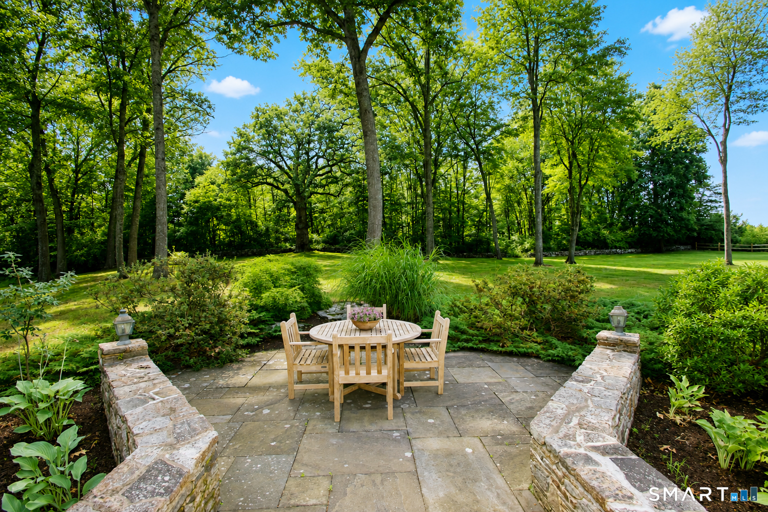 45 Longview Road Avon CT 06001