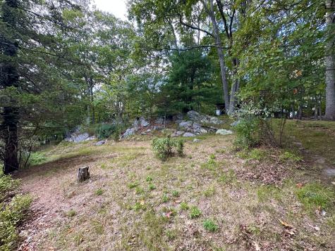 60 Fort Shantok Road Montville CT 06382