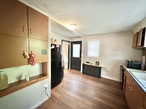 60 Fort Shantok Road Montville CT 06382