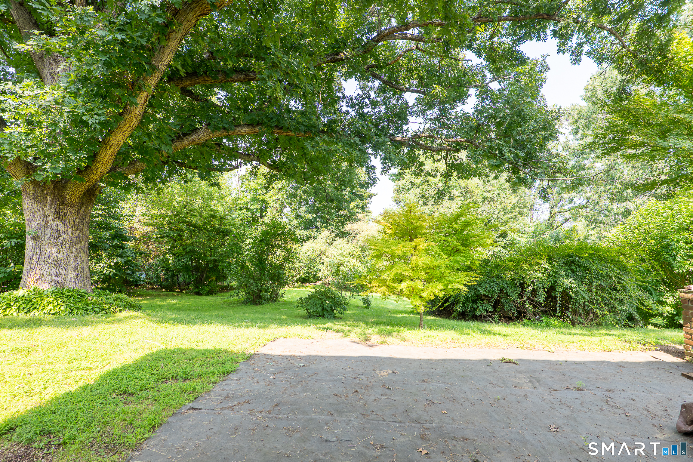 24 Karen Road Danbury CT 06811