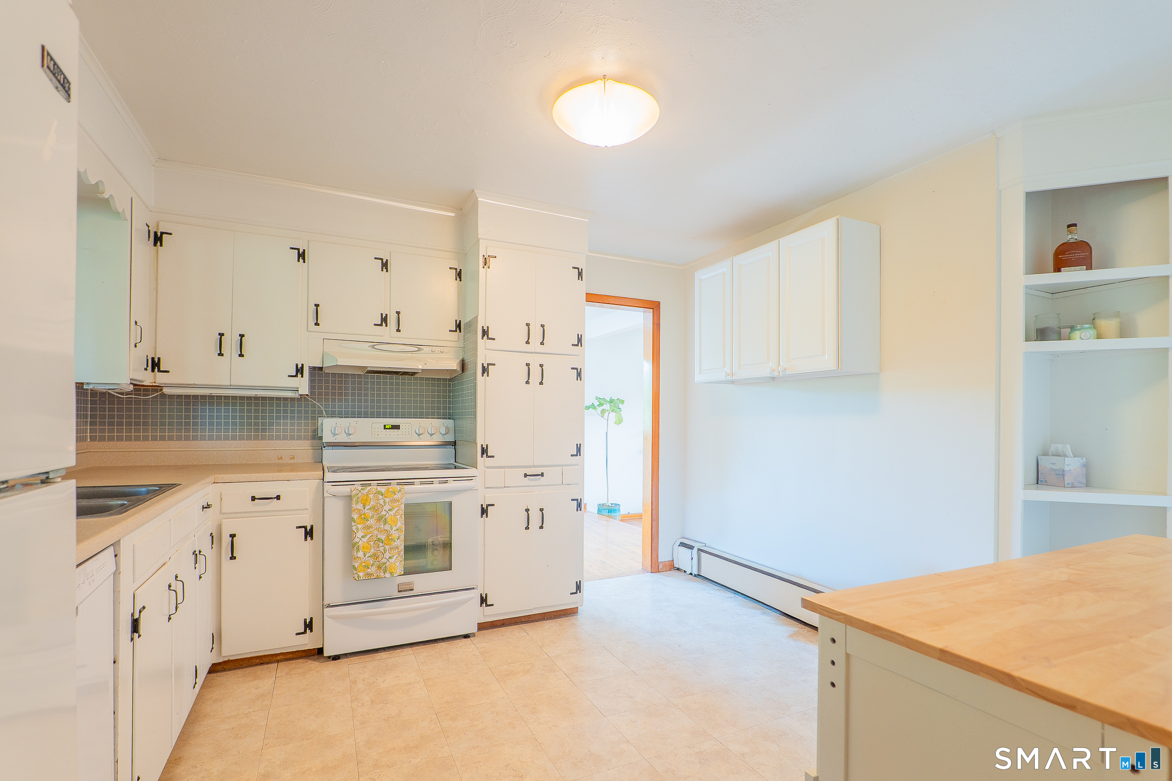 24 Karen Road Danbury CT 06811