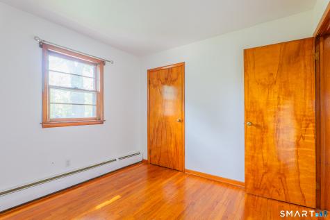 24 Karen Road Danbury CT 06811