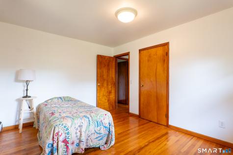 24 Karen Road Danbury CT 06811