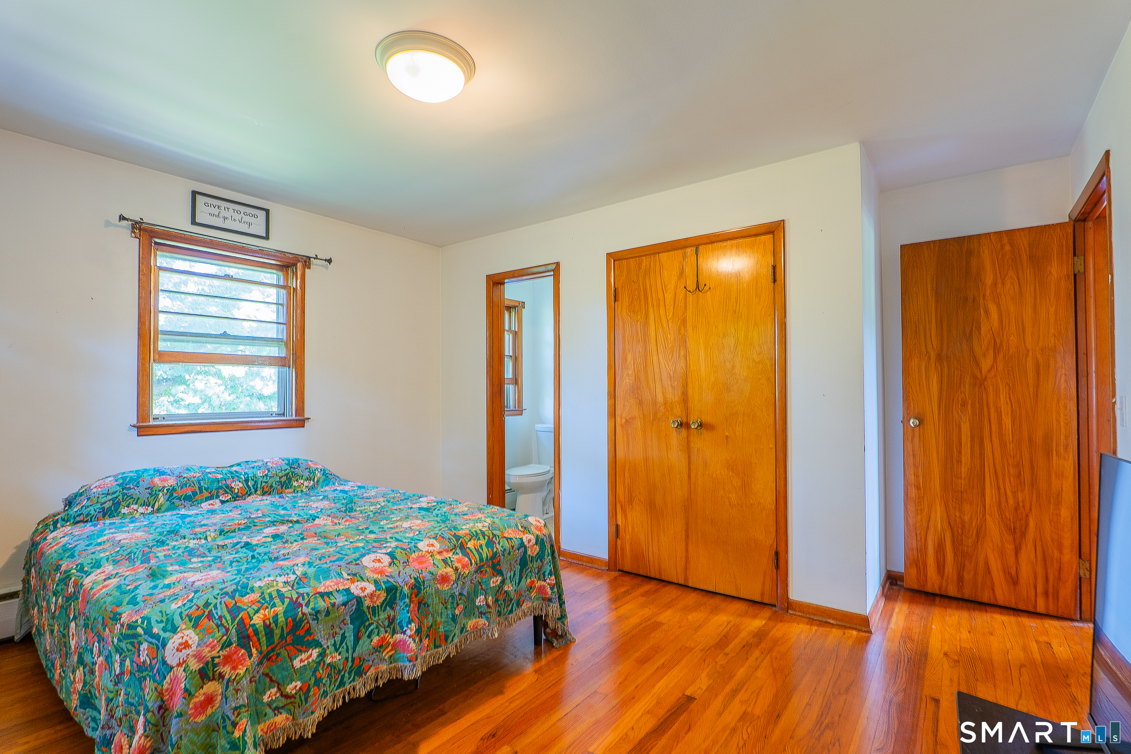 24 Karen Road Danbury CT 06811