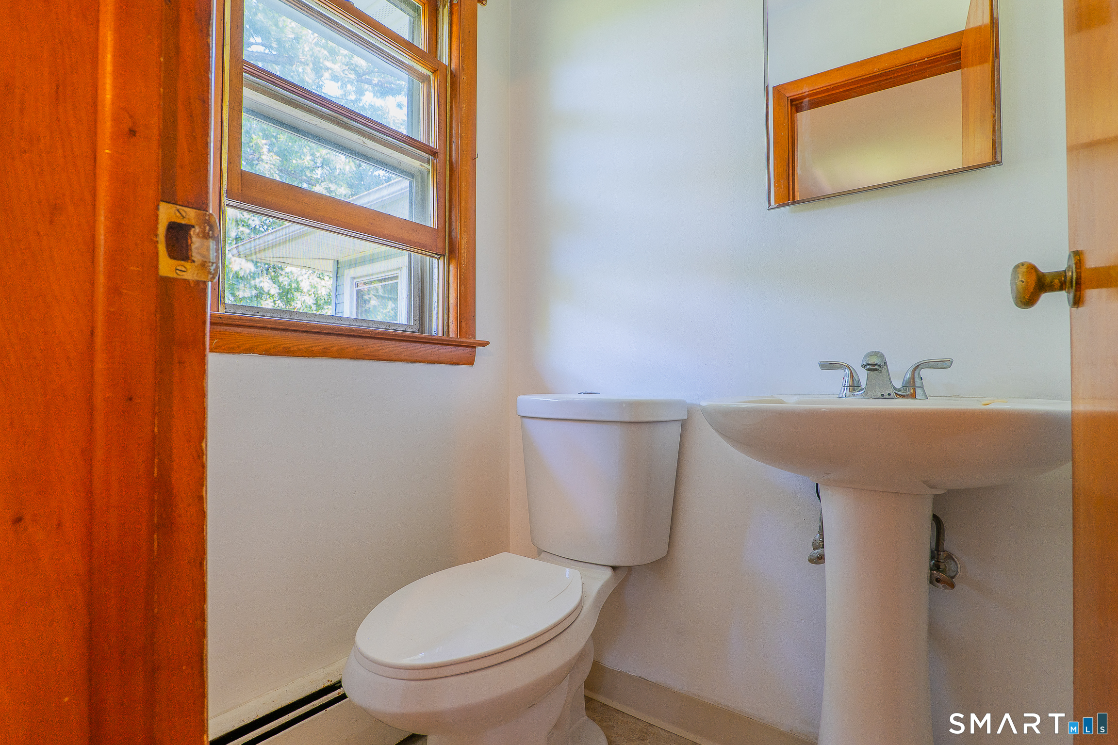 24 Karen Road Danbury CT 06811