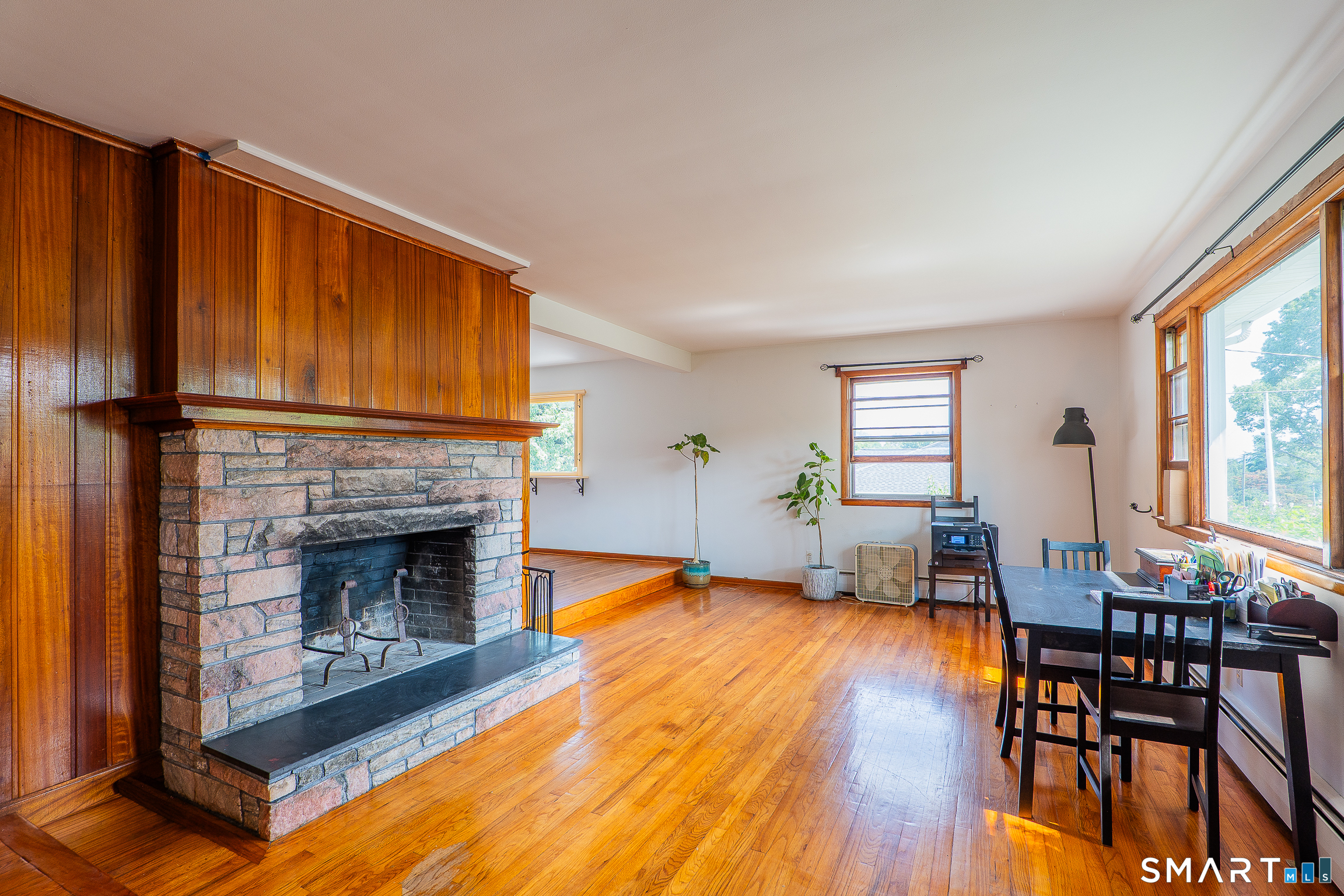 24 Karen Road Danbury CT 06811