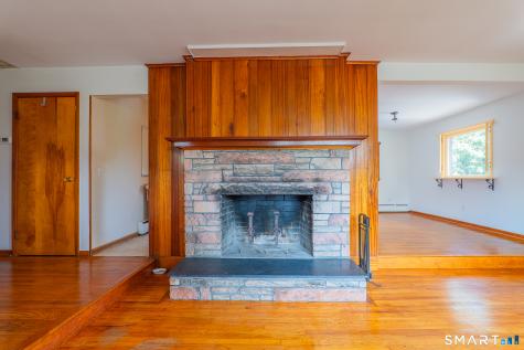 24 Karen Road Danbury CT 06811