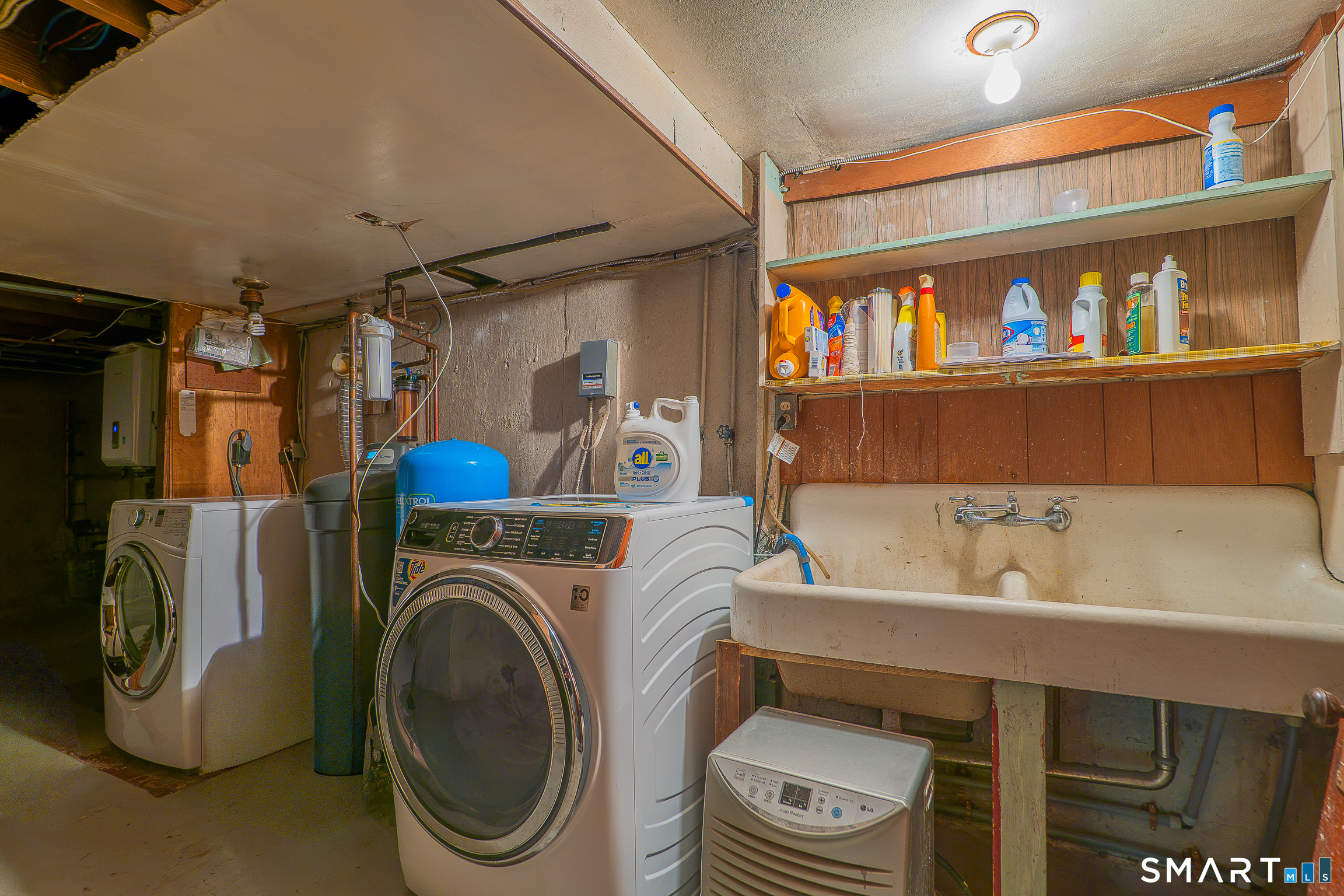 24 Karen Road Danbury CT 06811