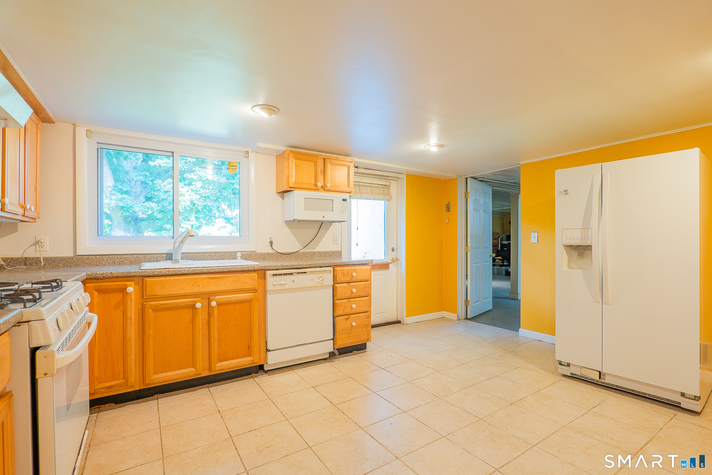 24 Karen Road Danbury CT 06811
