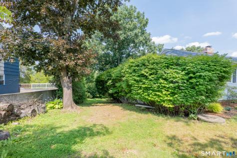 24 Karen Road Danbury CT 06811