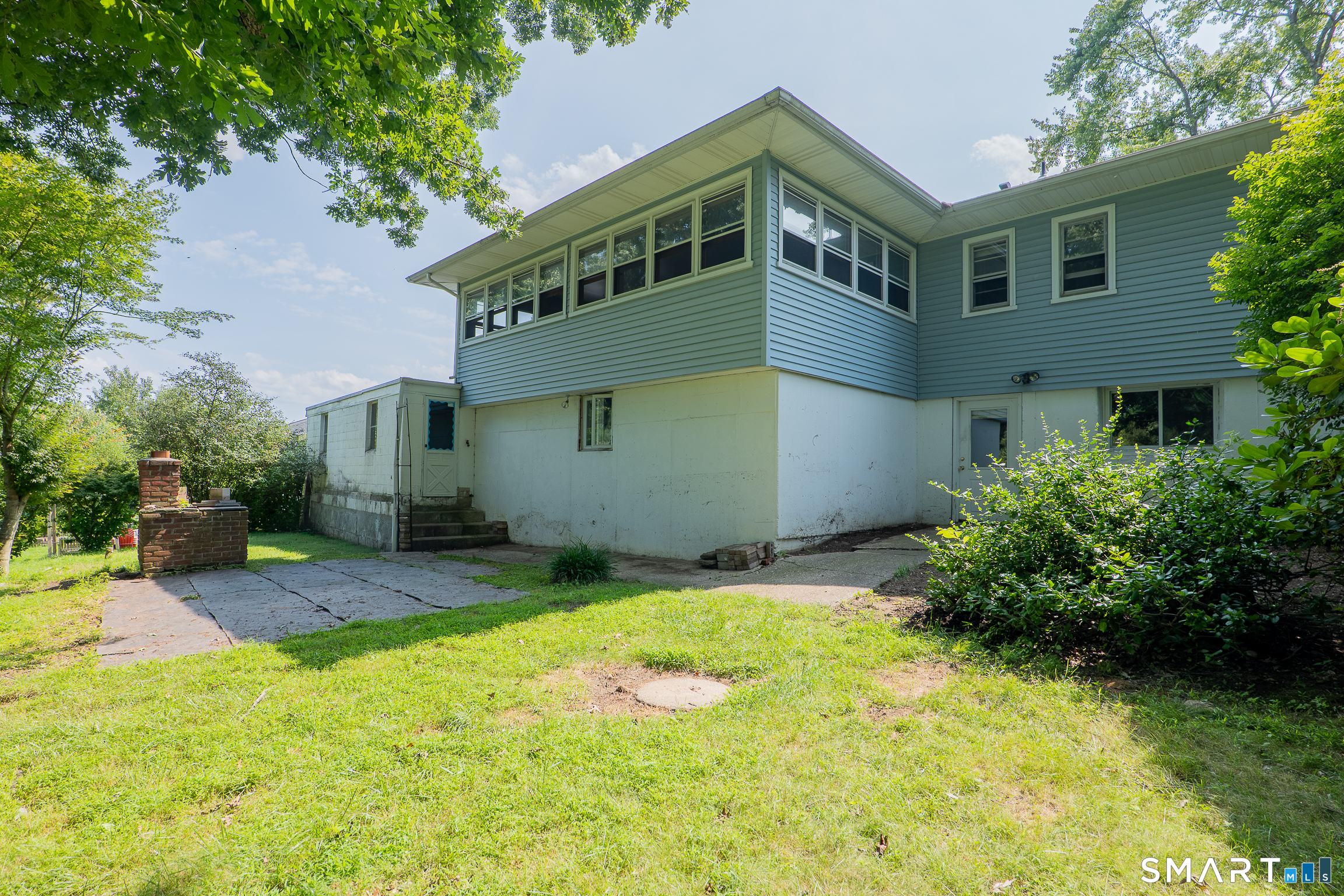 24 Karen Road Danbury CT 06811