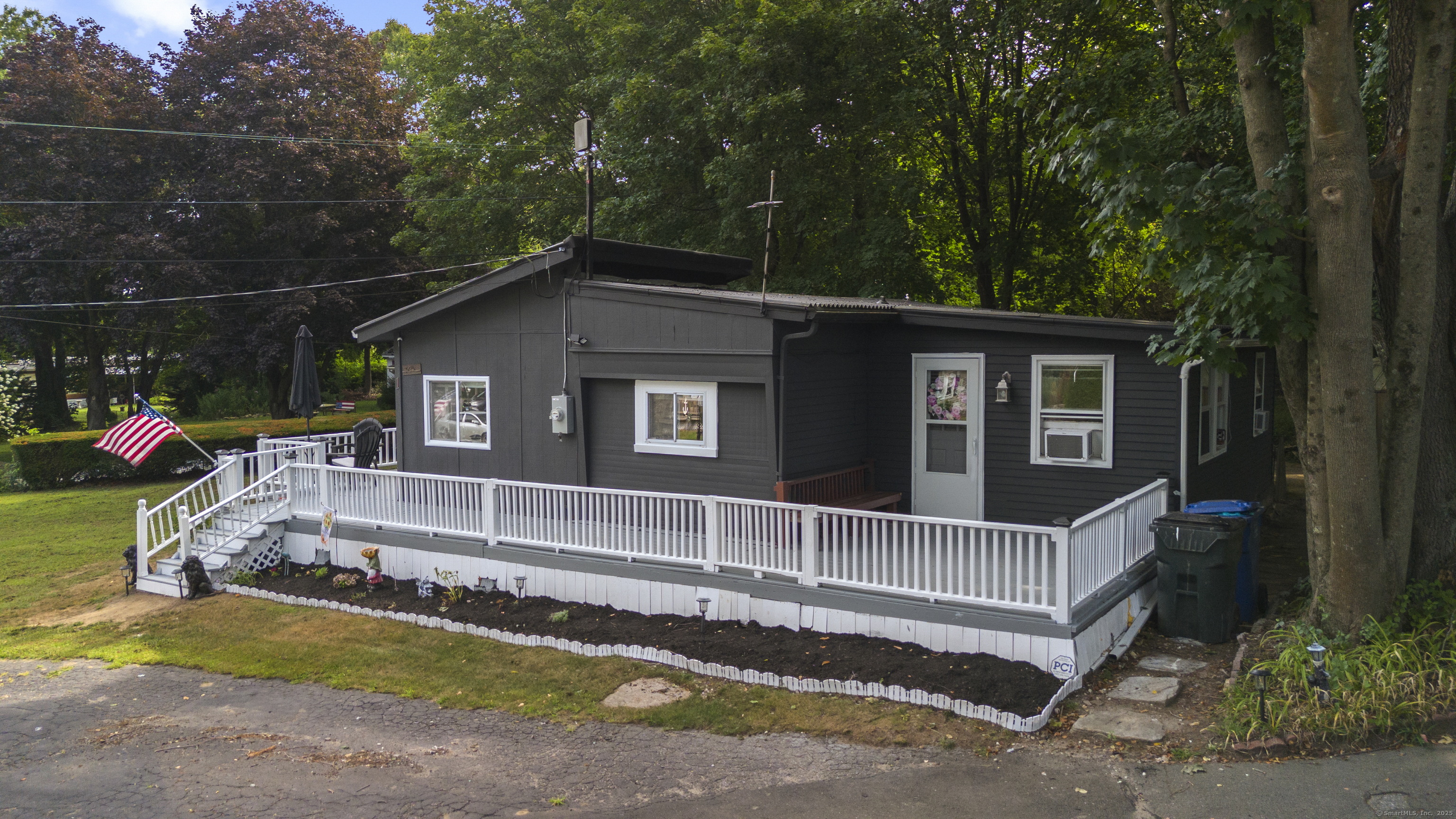 133 West Main Street Clinton CT 06413