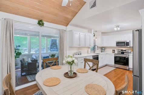30 Maple Ave Extension Bethel CT 06801