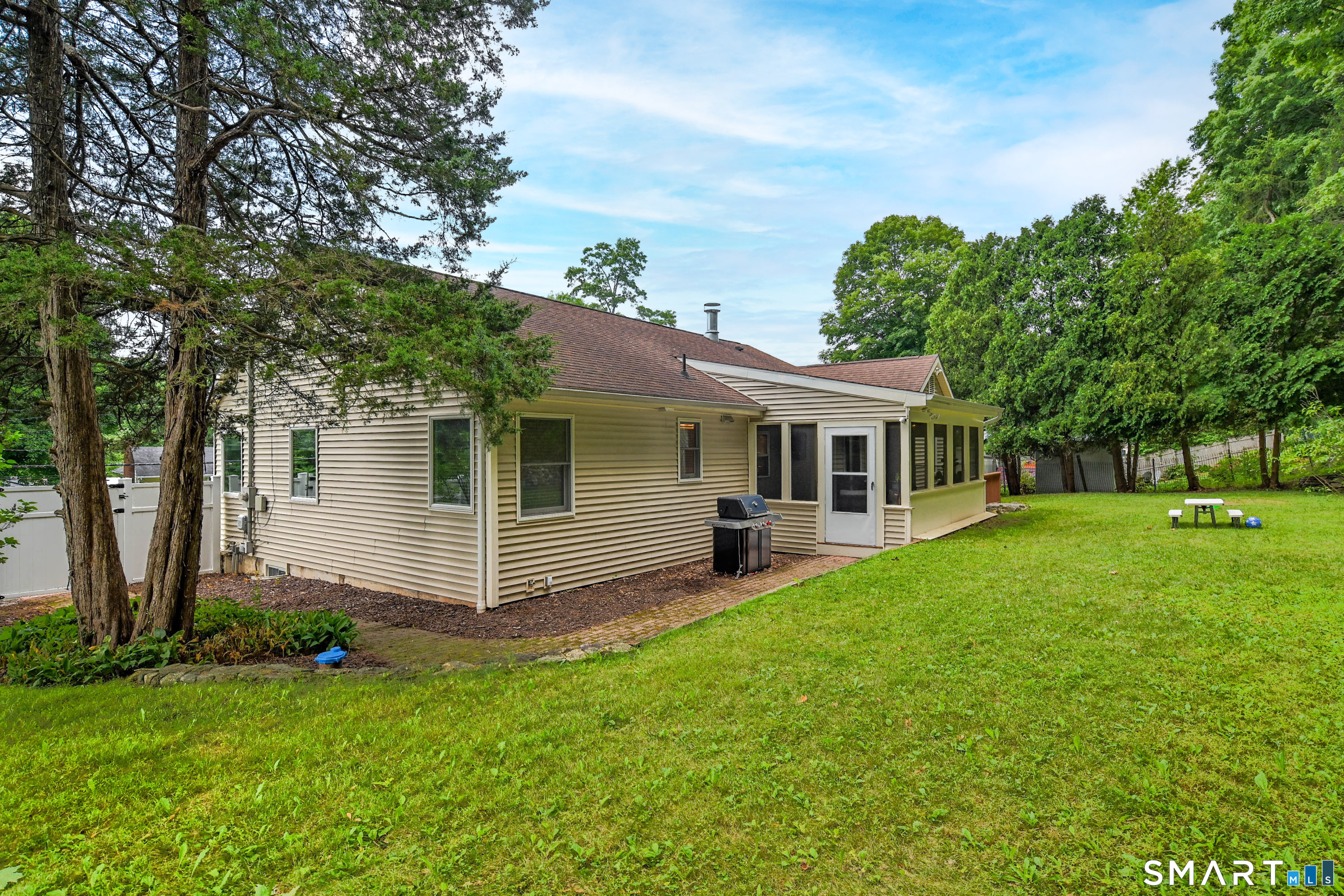 30 Maple Ave Extension Bethel CT 06801