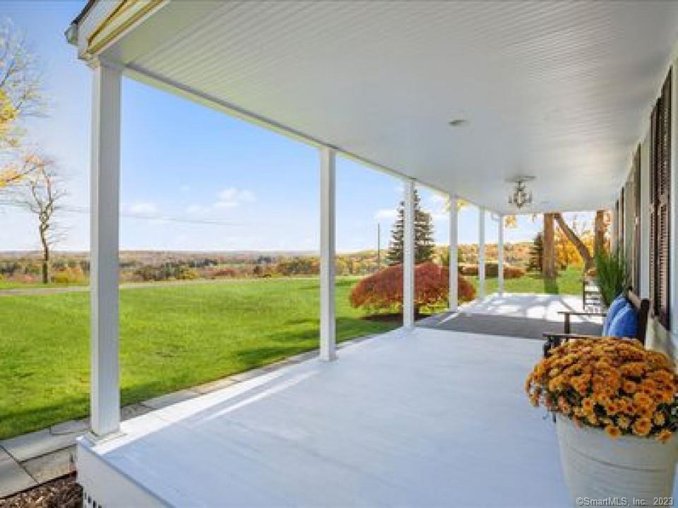 14 Valley View Road Newtown CT 06470