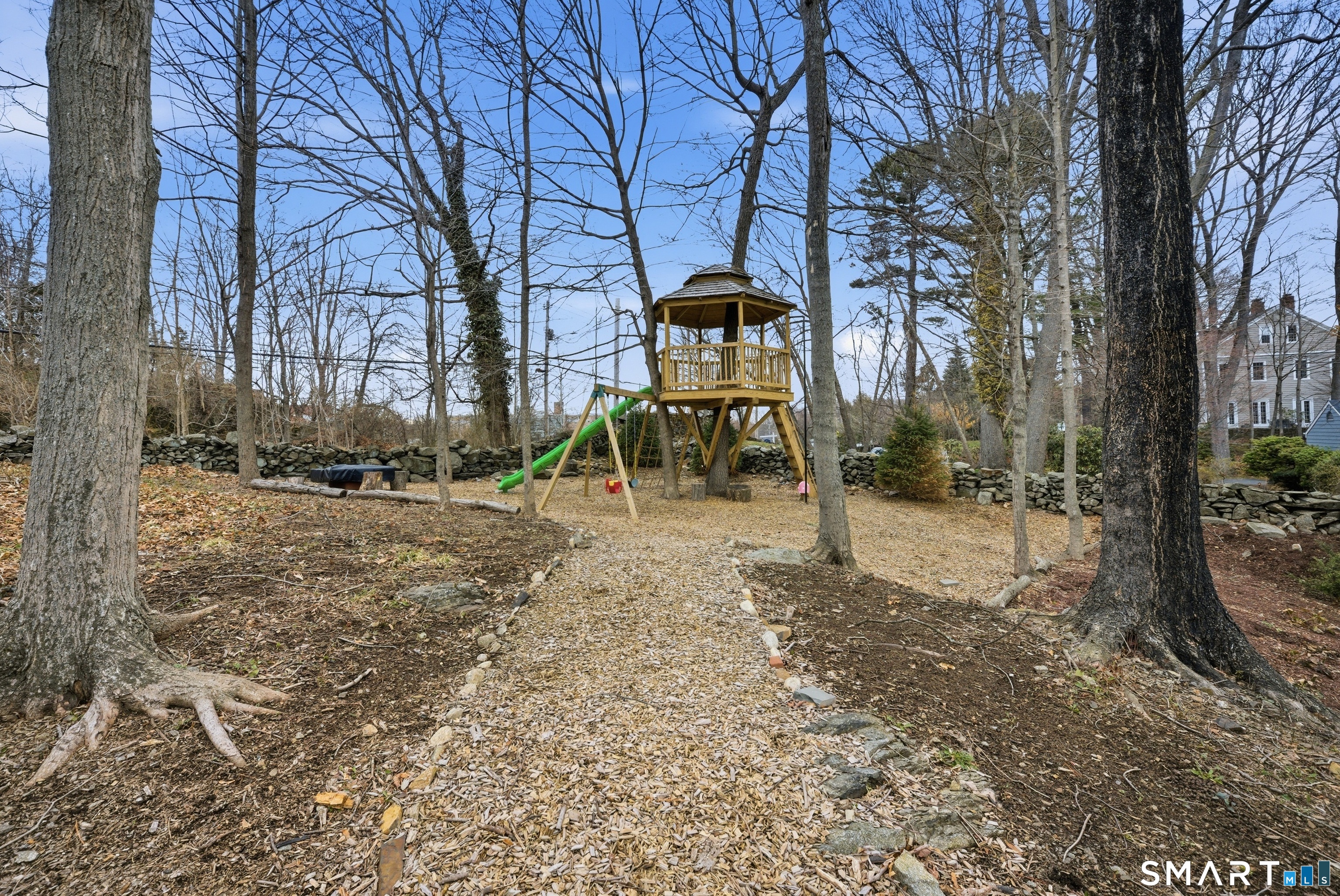 570 Unquowa Road Fairfield CT 06824