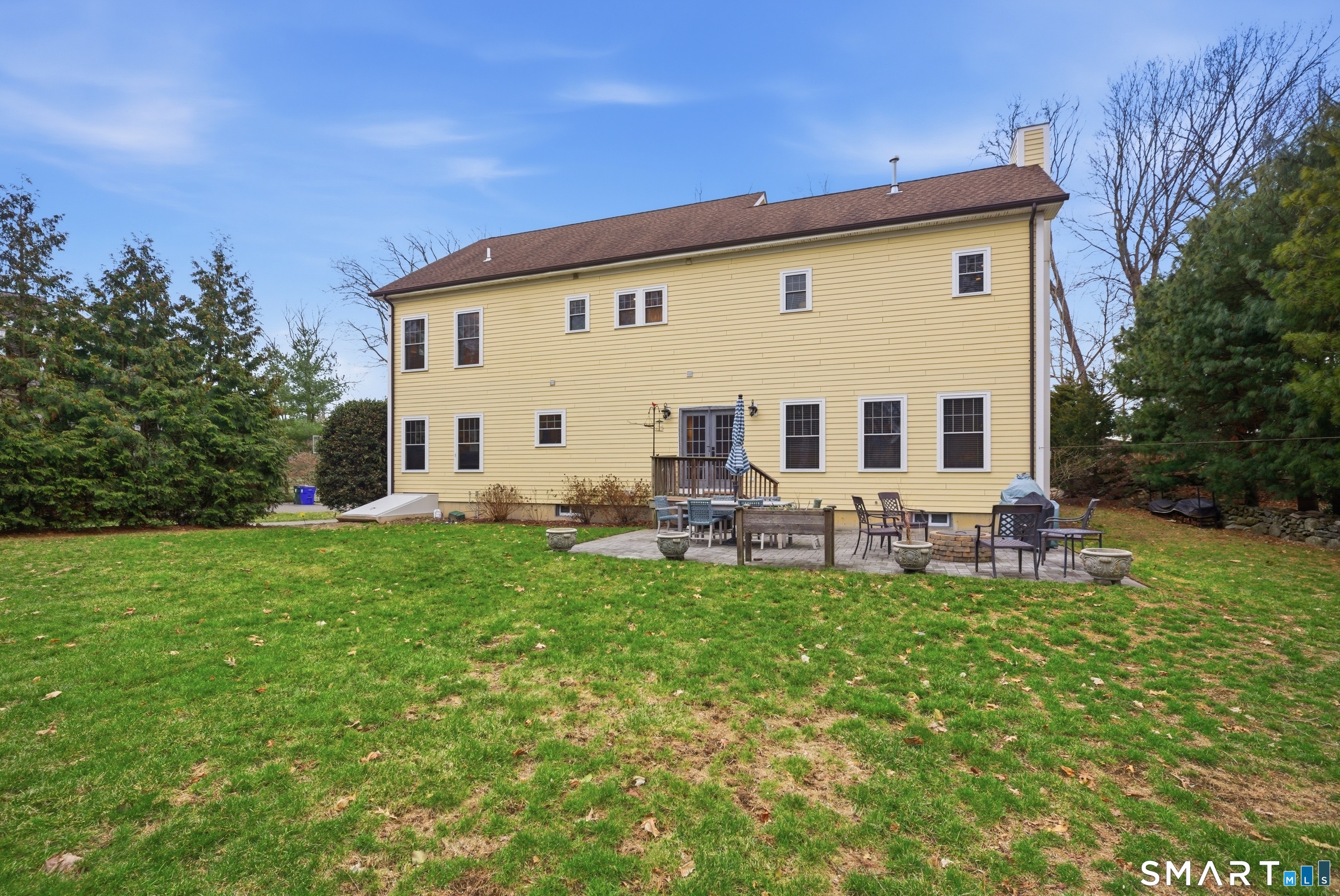 570 Unquowa Road Fairfield CT 06824