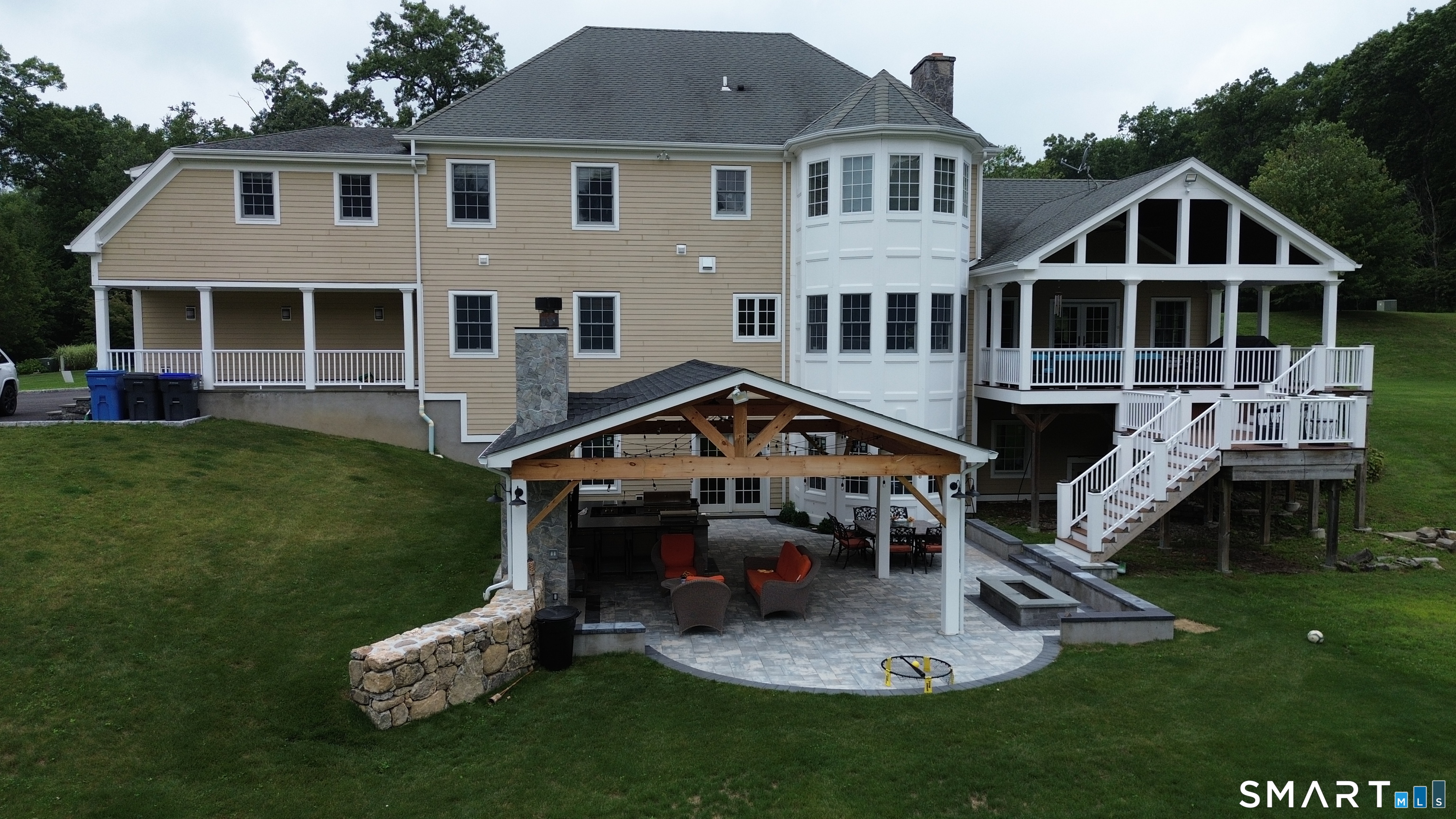 Mustang Drive Monroe CT 06468