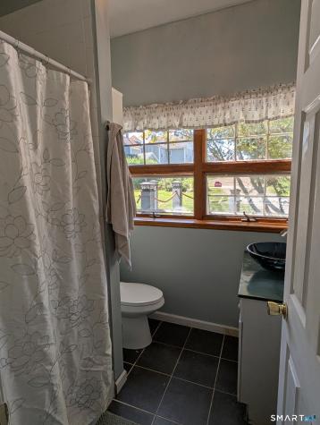 12 Smith Street East Haven CT 06512