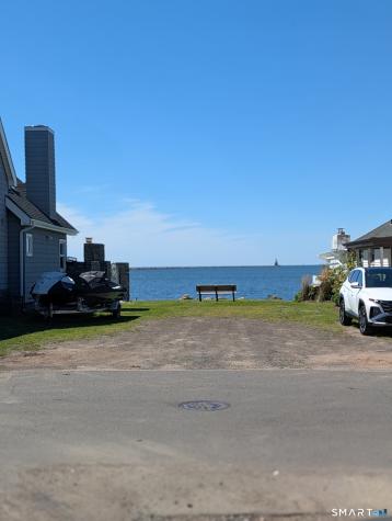 12 Smith Street East Haven CT 06512