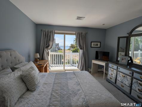12 Smith Street East Haven CT 06512