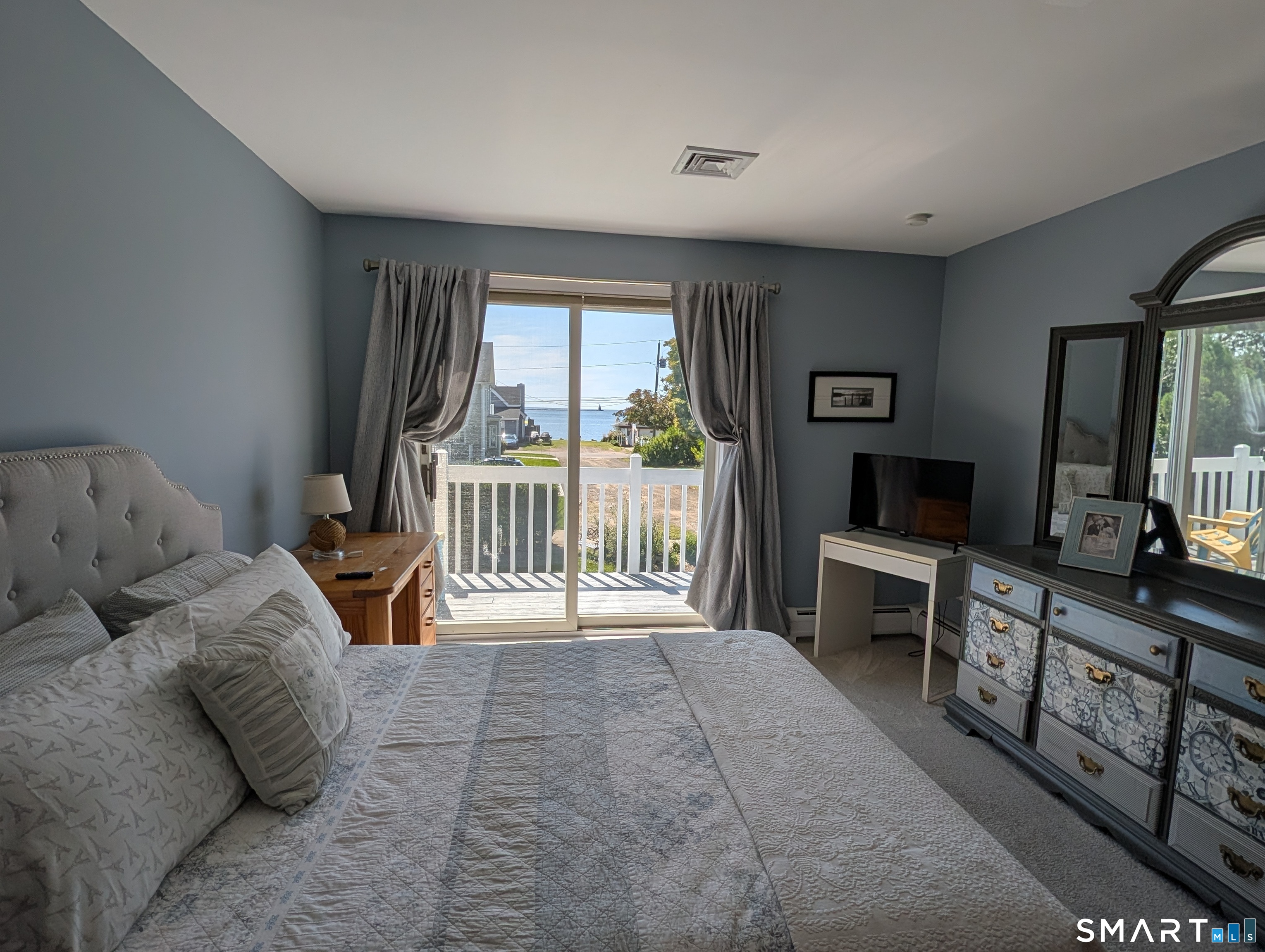 12 Smith Street East Haven CT 06512