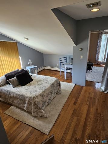 12 Smith Street East Haven CT 06512
