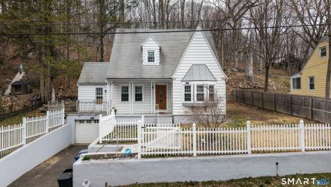 126 Emmett Avenue Derby CT 06418