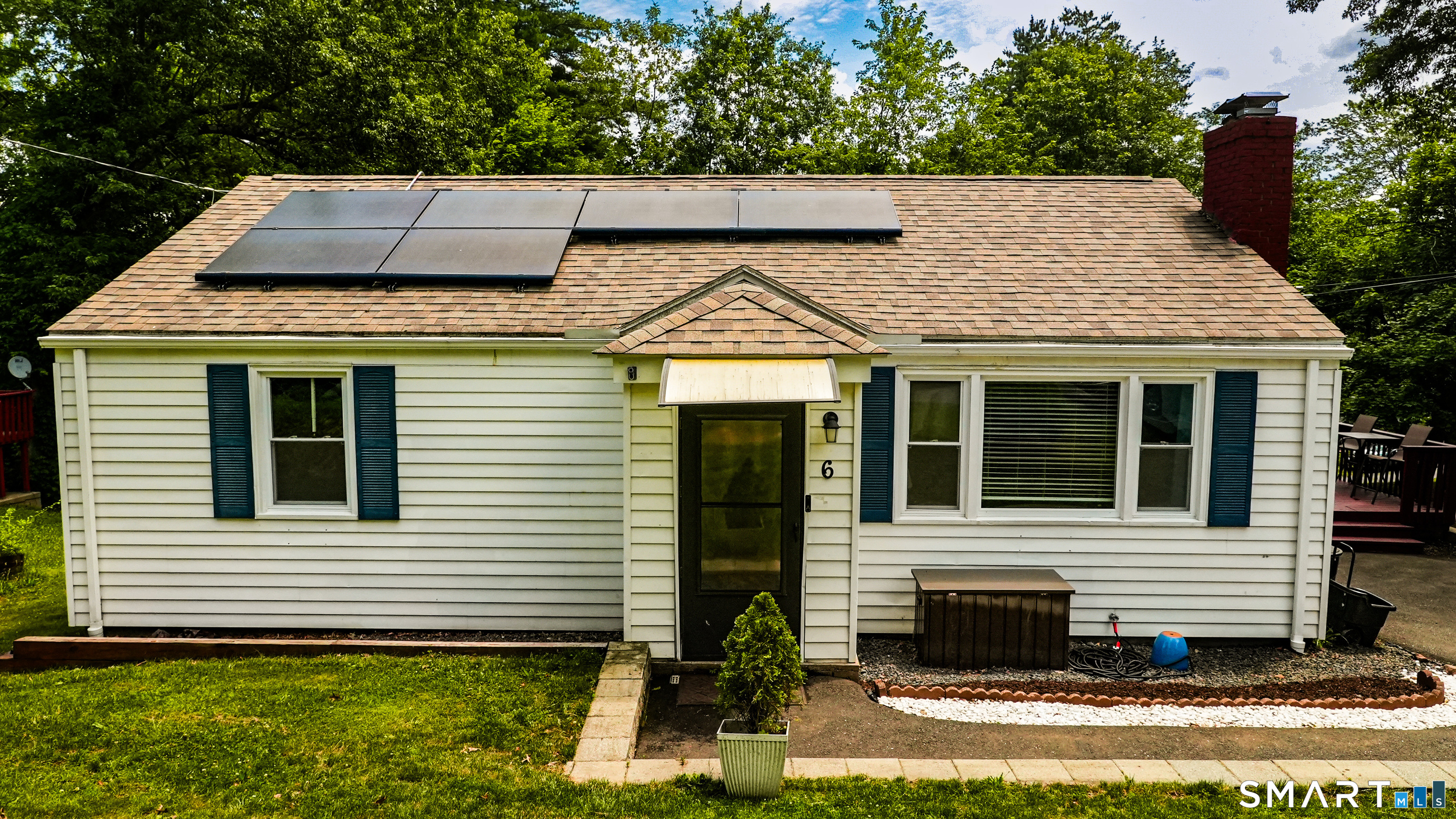 6 Sinclair Street Windsor CT 06095