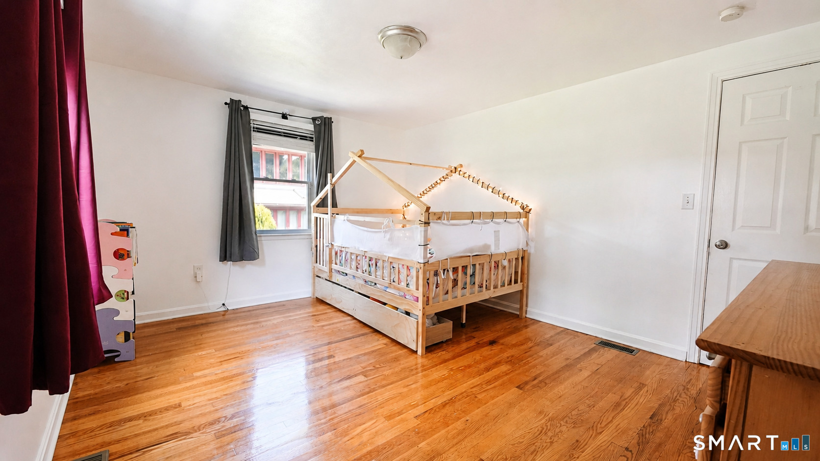 6 Sinclair Street Windsor CT 06095