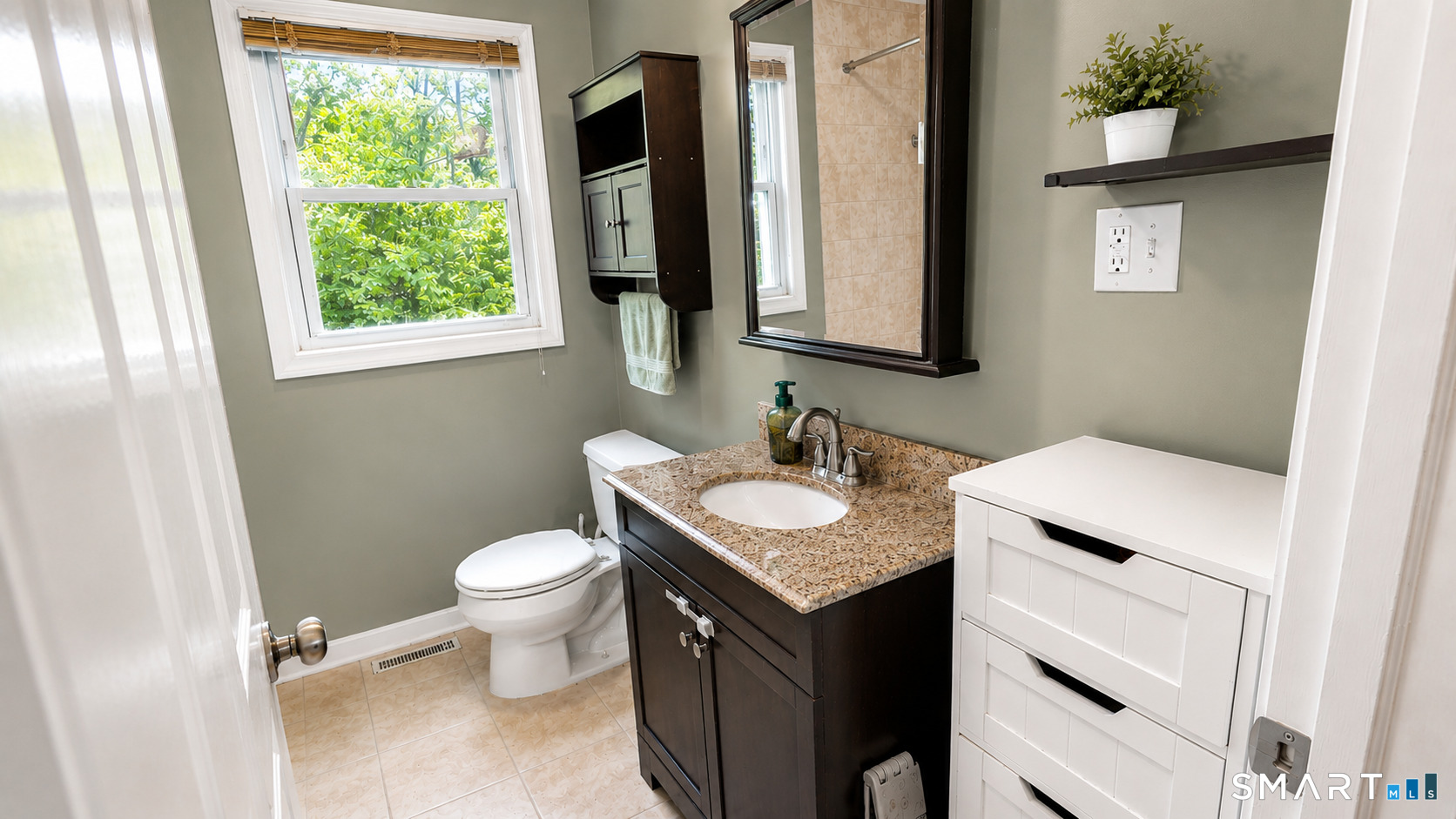 6 Sinclair Street Windsor CT 06095
