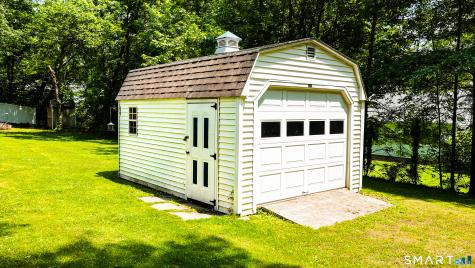 6 Sinclair Street Windsor CT 06095