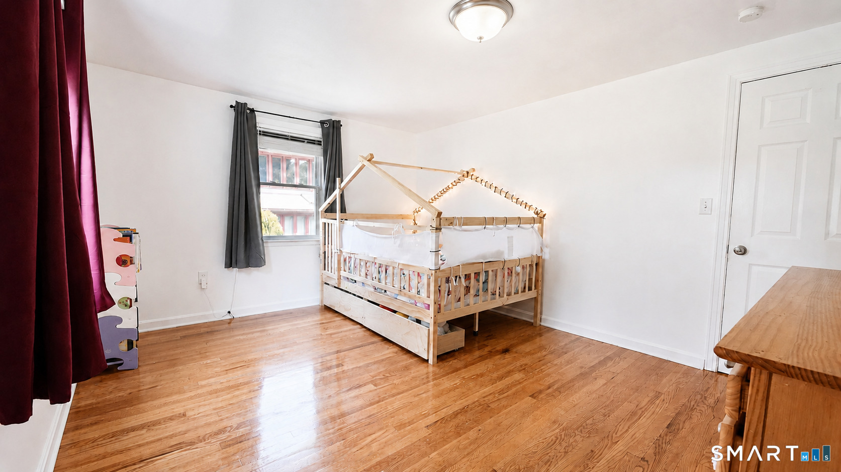 6 Sinclair Street Windsor CT 06095