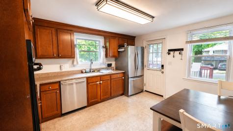 6 Sinclair Street Windsor CT 06095