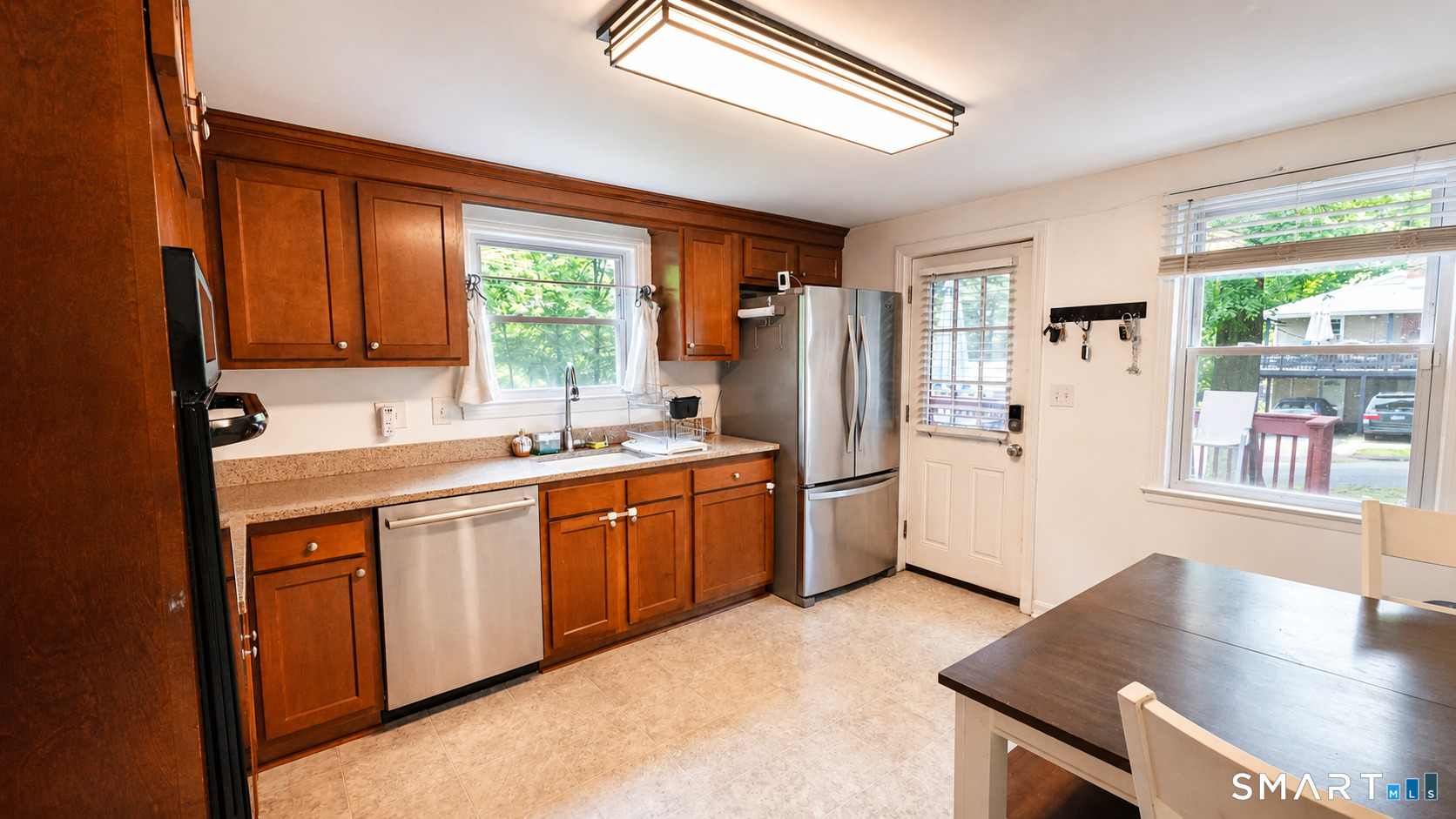 6 Sinclair Street Windsor CT 06095