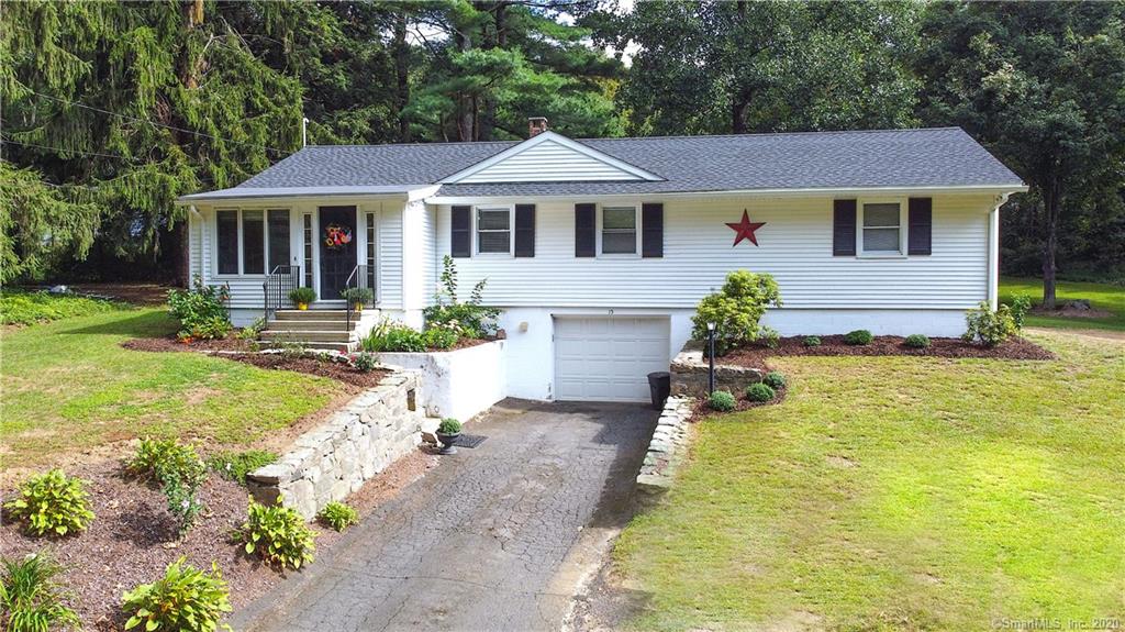 15 Flat Swamp Road Newtown CT 06470