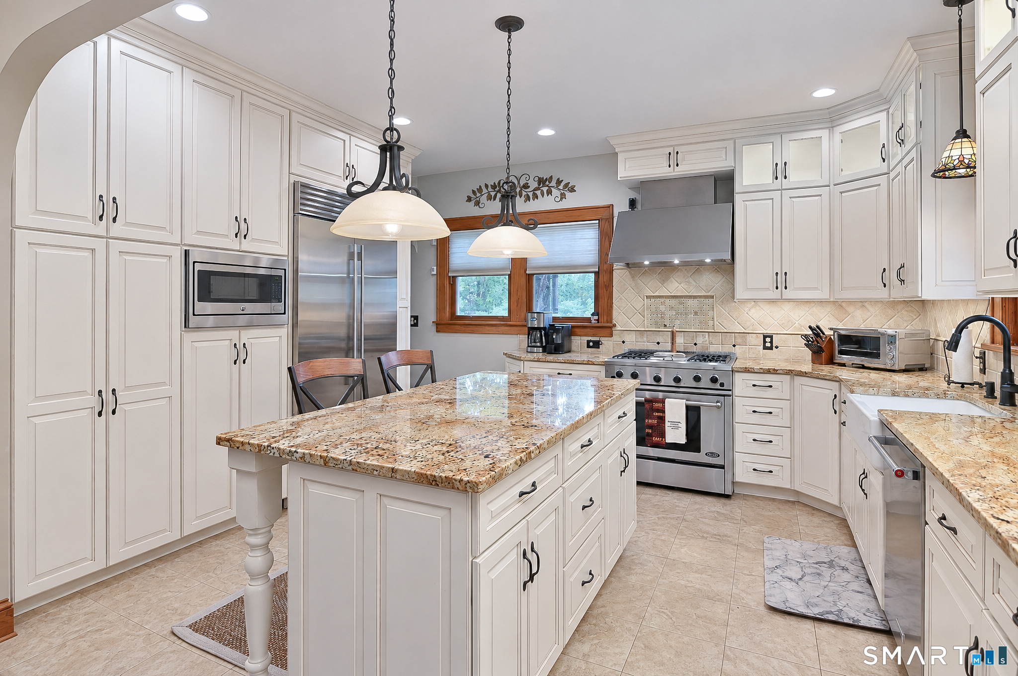 72 Dodgingtown Road Bethel CT 06801