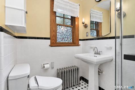 72 Dodgingtown Road Bethel CT 06801