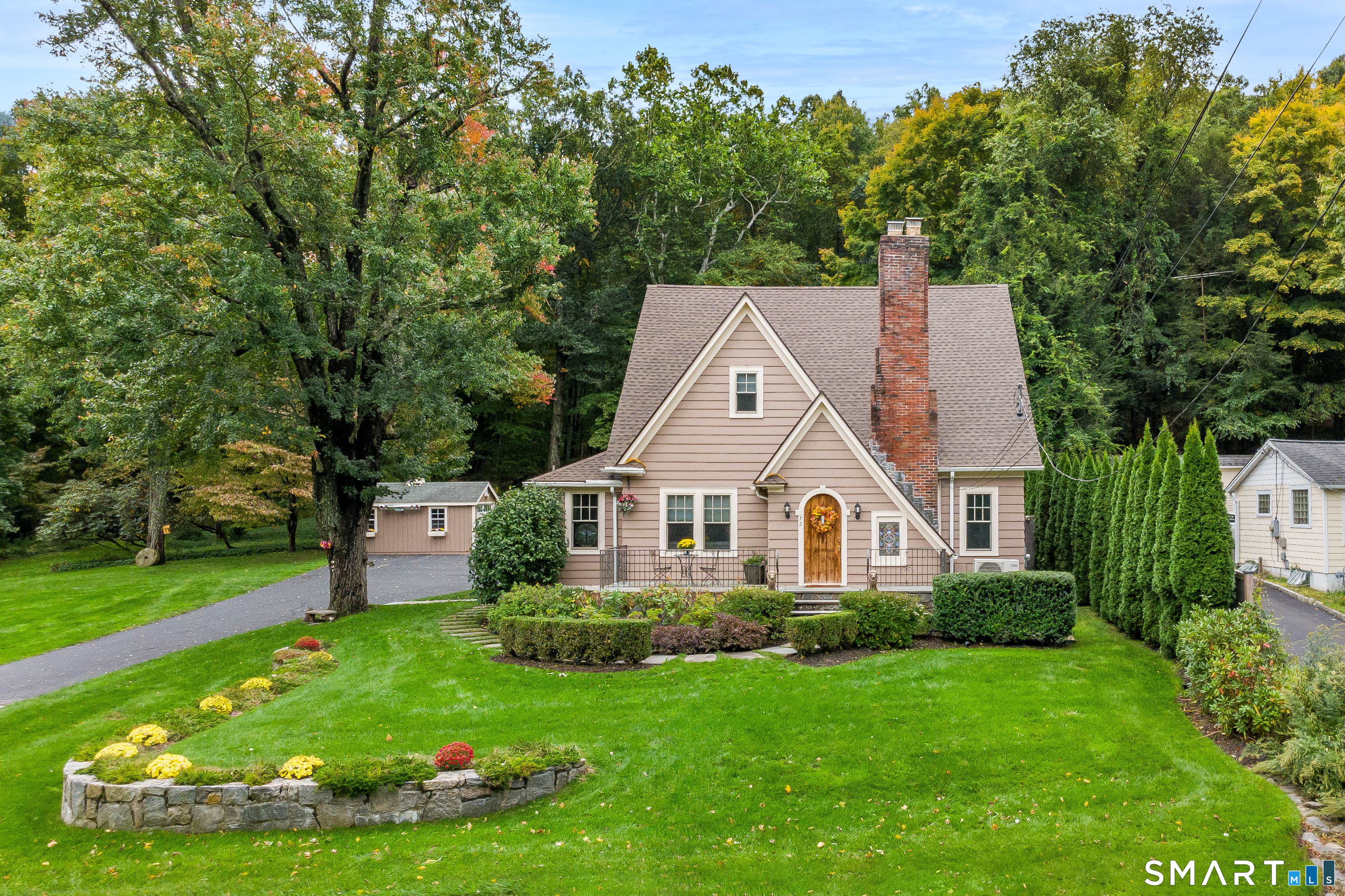 72 Dodgingtown Road Bethel CT 06801