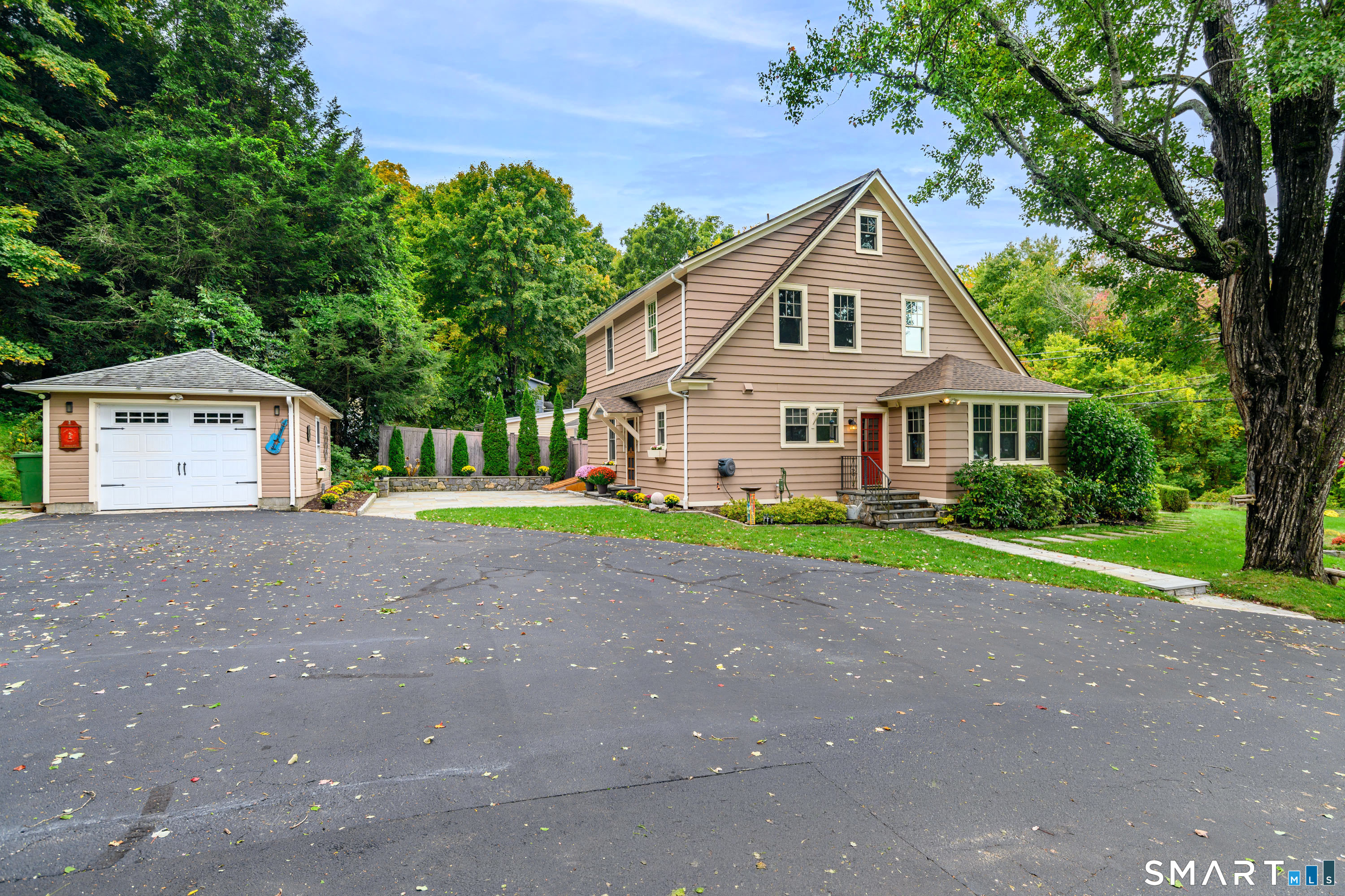 72 Dodgingtown Road Bethel CT 06801