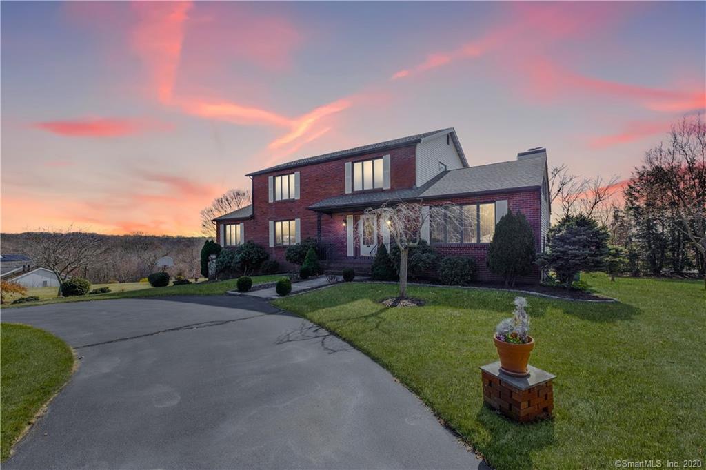 4 Smoke Rise Circle Prospect CT 06712