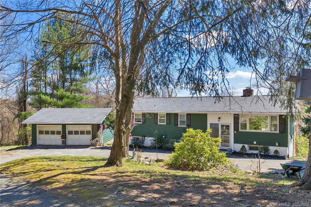 100 Bayberry Terrace Middlebury CT 06762