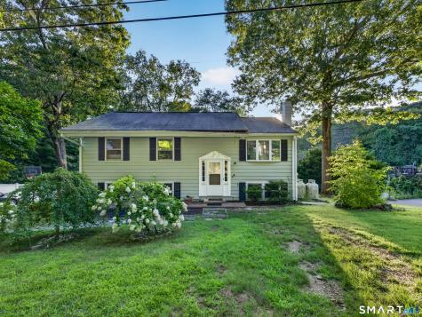 25 Brickyard Road Clinton CT 06413
