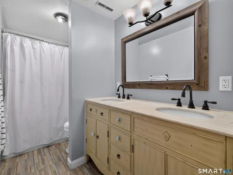 25 Brickyard Road Clinton CT 06413