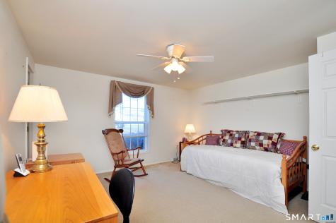 13 Laurel Circle East Windsor CT 06088